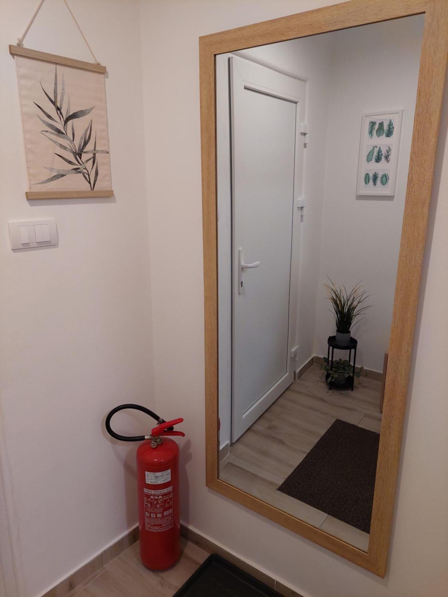 Street Apartment 苏博蒂察 外观 照片