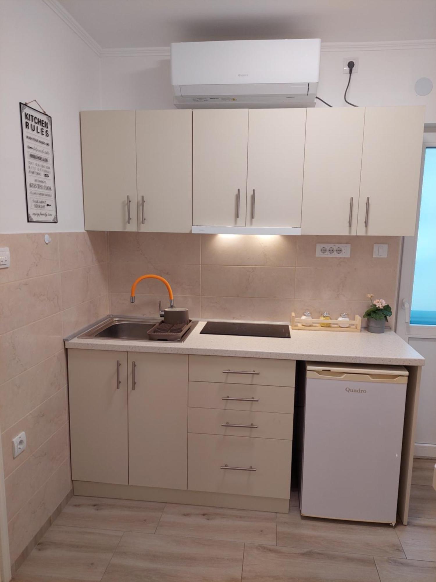 Street Apartment 苏博蒂察 外观 照片